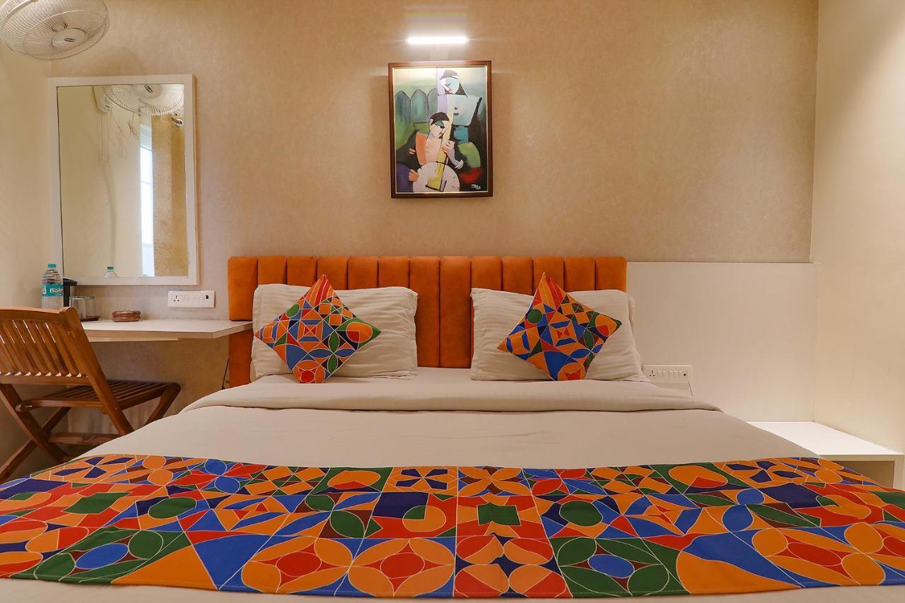 Townhouse Geetraj Near Shalimar Gateway 3*