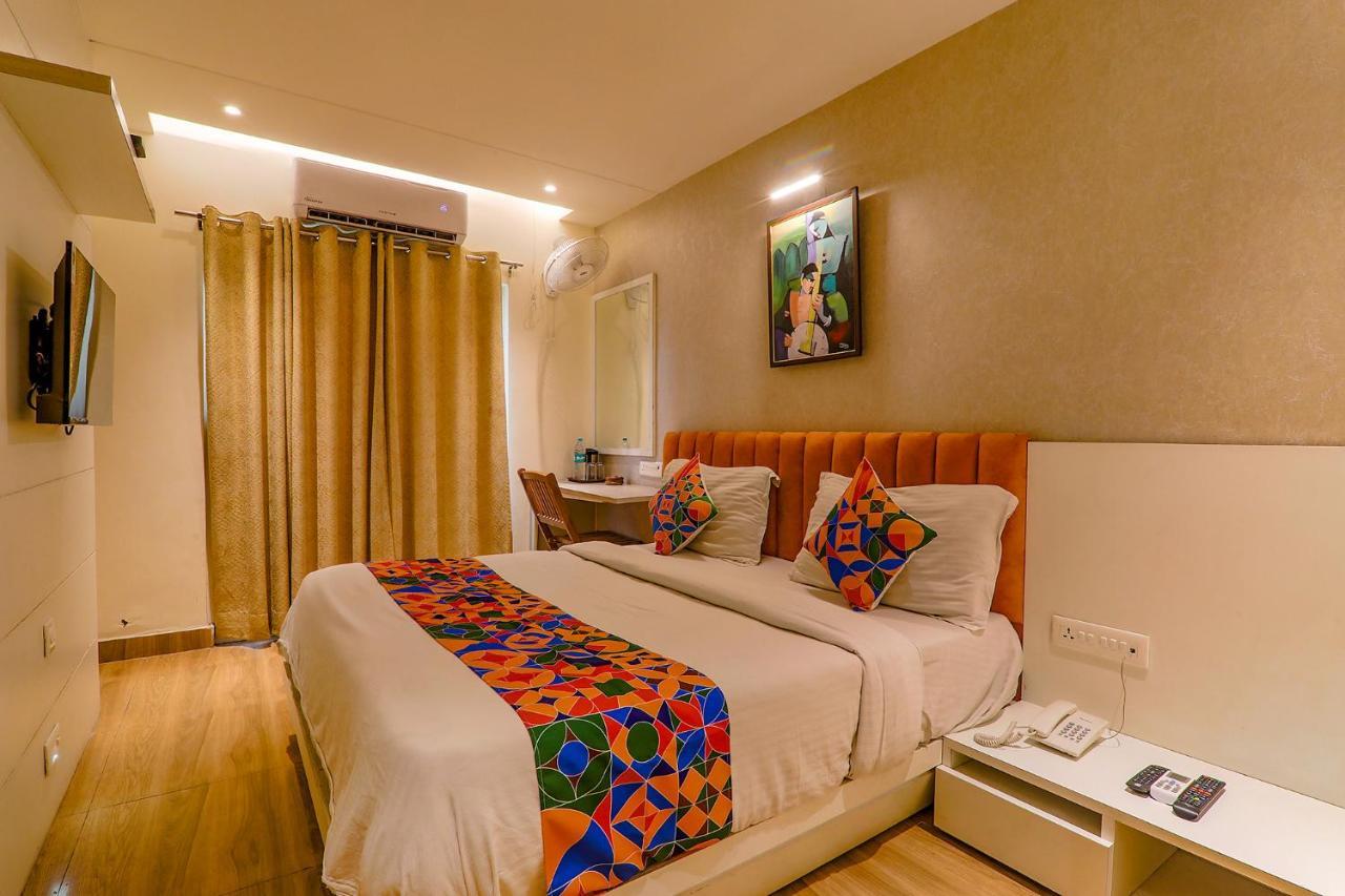Townhouse Geetraj Near Shalimar Gateway 3*