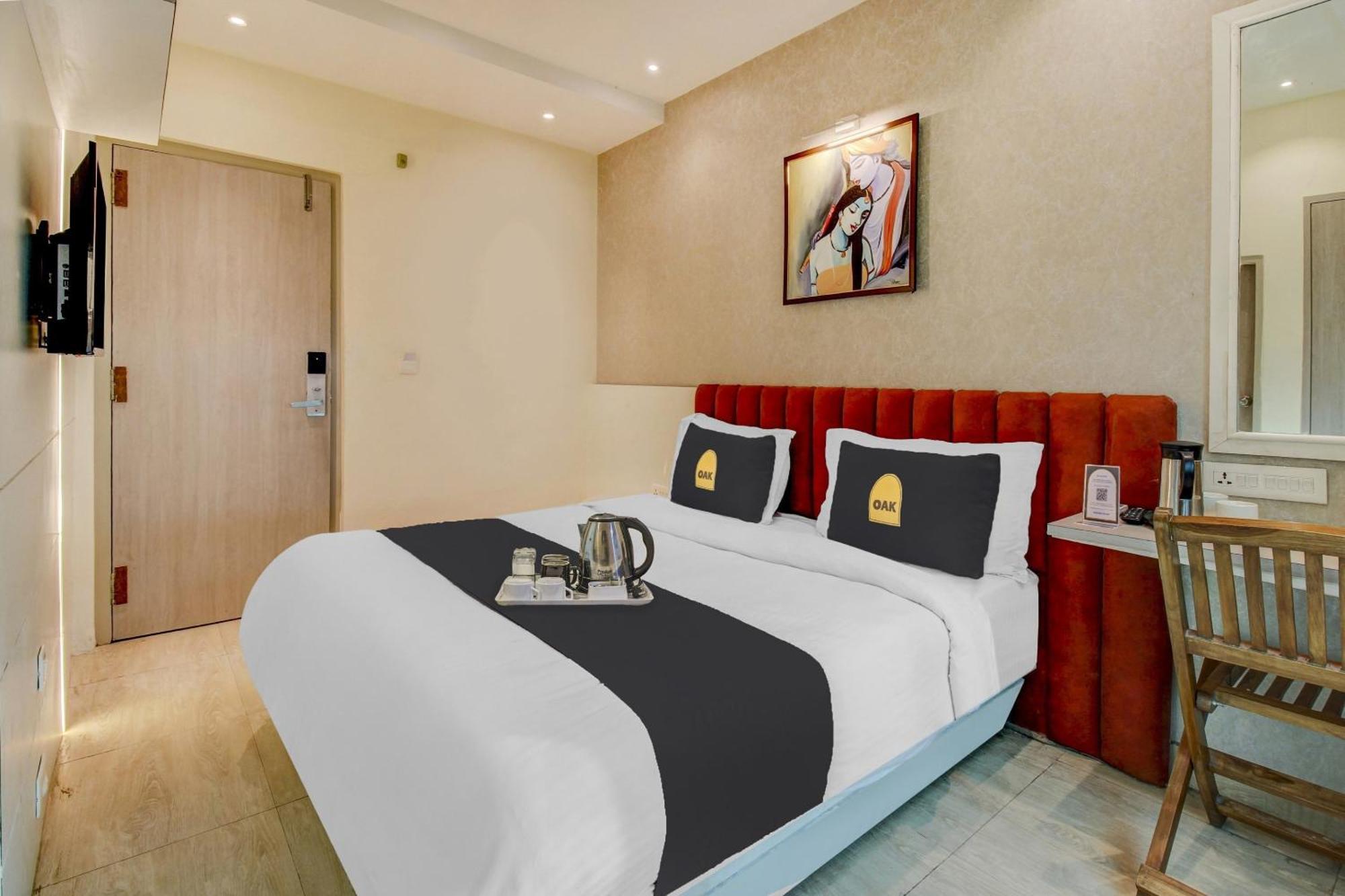 Hotel Townhouse Geetraj Near Shalimar Gateway Lucknow
